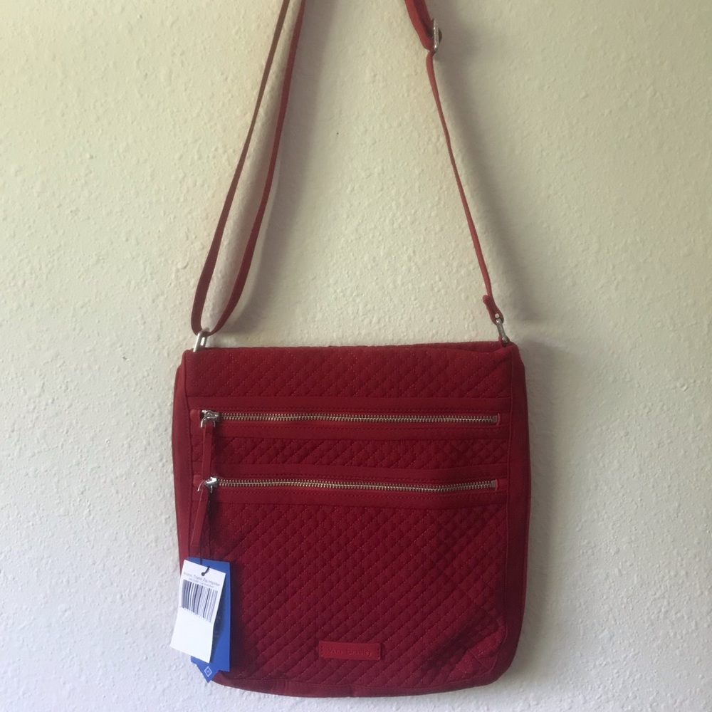 NWT Vera Bradley Triple Zip Hipster